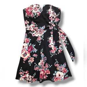 Francesca's Jun & Ivy Black with Flowers Women's Floral Dress Size S